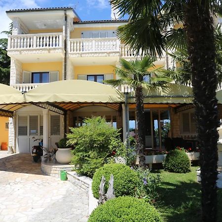 Villa Ana Dobrec Exterior photo